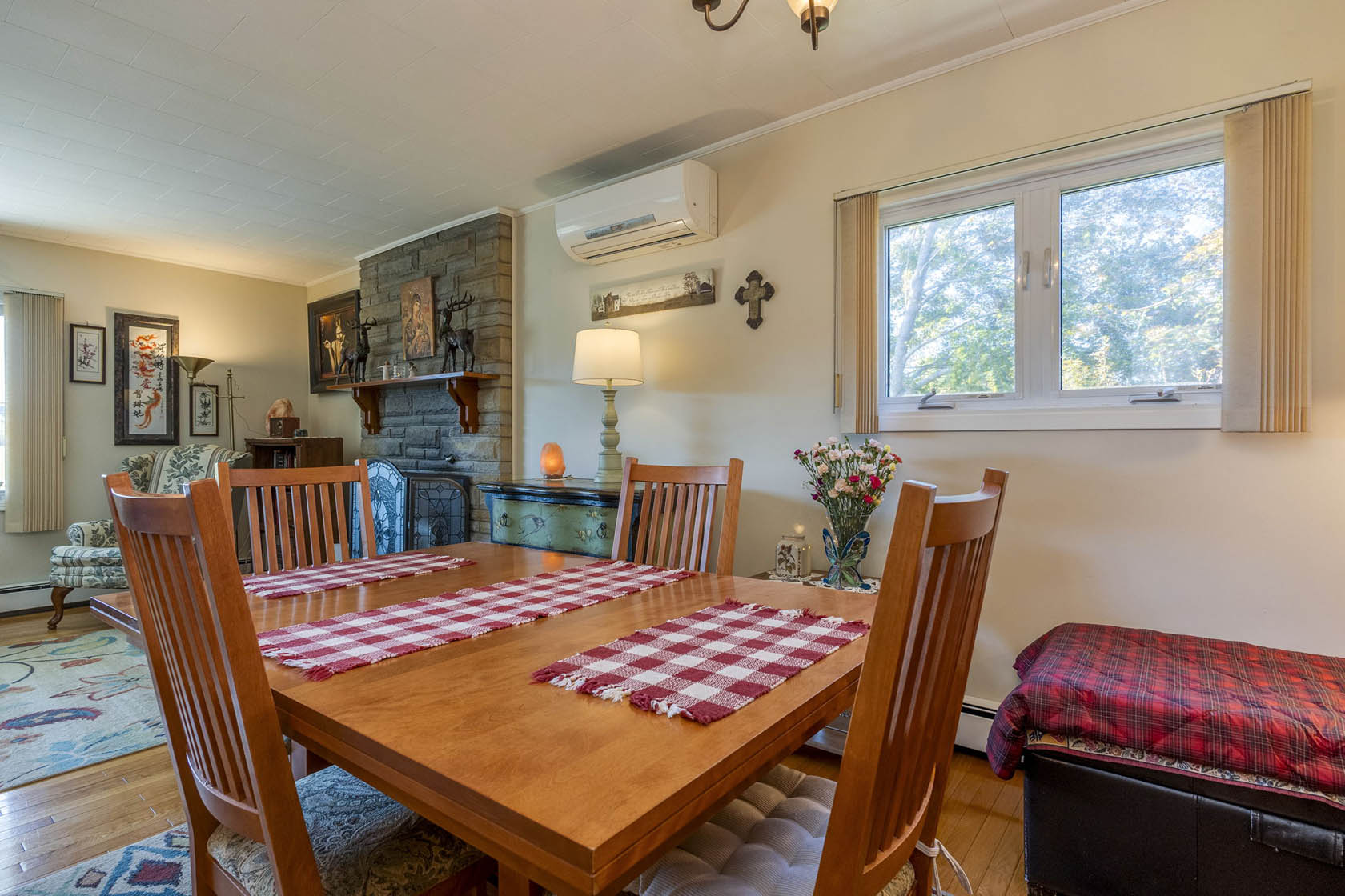 42-web-or-mls-JOE_7557s